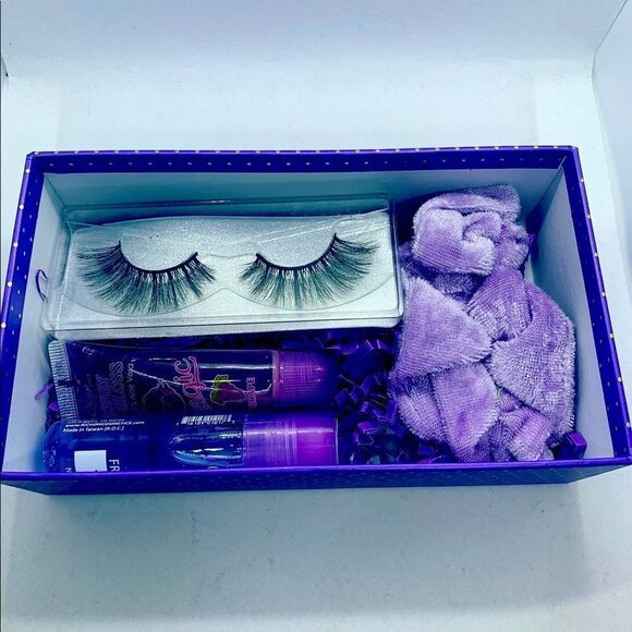 Lip gloss /Lashes/Bundle